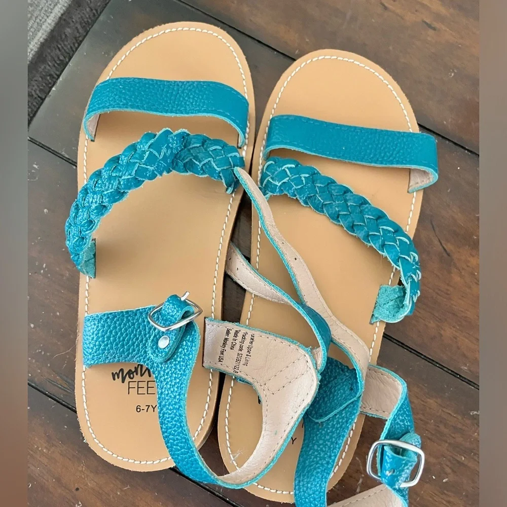🌟3‎ for $35🌟 Monkey Feet Teal Leather Sandals Size 6-7